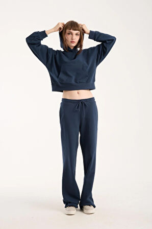 %100 Pamuk Kapüşonlu Ön Cep Detaylı Kadın Sweatshirt