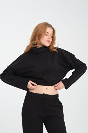 Pamuklu Boğazlı Crop Sweatshirt + Pamuklu Pantolon Takım