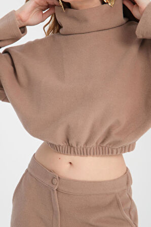 Pamuklu Boğazlı Crop Sweatshirt + Pamuklu Pantolon Takım