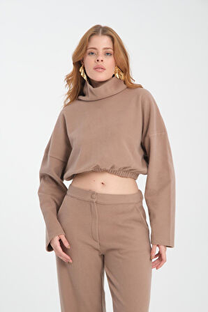 Pamuklu Boğazlı Crop Sweatshirt + Pamuklu Pantolon Takım