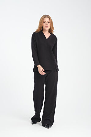 Kadın V Yaka Sweatshirt ve Pantolon Takımı - Rahat ve Şık Günlük Kullanım için İdeal