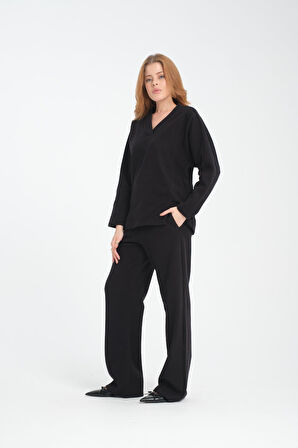 Kadın V Yaka Sweatshirt ve Pantolon Takımı - Rahat ve Şık Günlük Kullanım için İdeal