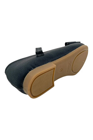 Rahat Kalıp Çocuk Büyük Fiyonklu Babet Siyah İğne