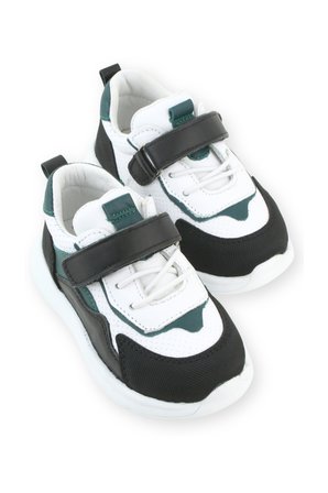 Sneaker Hafif Tabanlı Yumuşak Çocuk Ayakkabısı Siyah-Beyaz