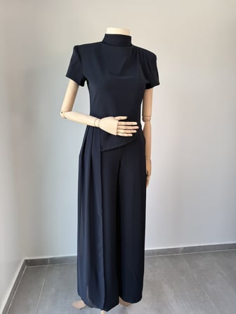 Dik Yaka Şifon Panelli Asimetrik Bluz Lacivert