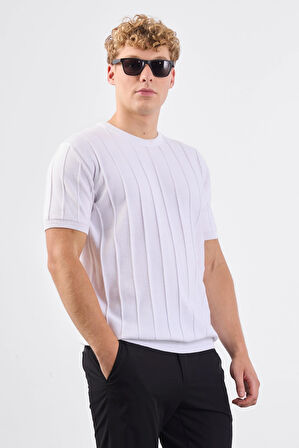 Beyaz Çizgili Desen Kısa Kol Slim Fit Erkek Triko