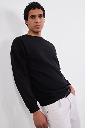 Siyah    Erkek Sweatshırt - Regular Fit