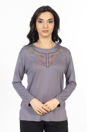 Yeni Model Nakış İşlemeli Yuvarlak Yaka Likralı Anne Penye Bluz 6440
