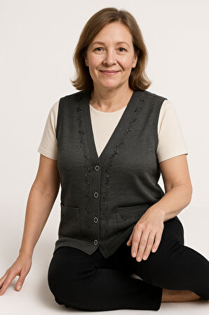 Kadın Orta Yaş ve Üzeri Sıkı Dokuma Taş İşlemeli İnce Anne Triko Yelek 1195