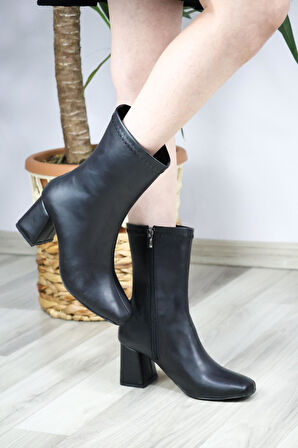 Kadın Siyah Cilt Lumos Küt Burun Topuklu Fermuarlı Bot  siyah cilt