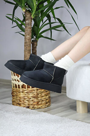 Kadın Pavro Süet İçi Kürklü  Kalın Taban ( 4.5 cm ) Mini Kısa Bot  siyah