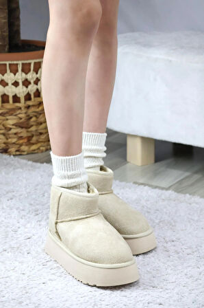 Kadın Pavro Süet İçi Kürklü  Kalın Taban ( 4.5 cm ) Mini Kısa Bot  krem