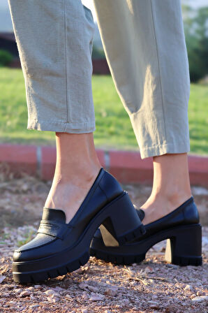 Kadın Tokasız 8 Cm Loafer Model Topuklu Ayakkabı  siyah cilt