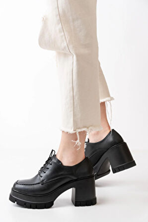 Kadın Cilt Siyah Bağcıklı 8 cm Topuklu Platformlu Ayakkabı  siyah