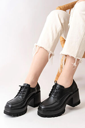 Kadın Cilt Siyah Bağcıklı 8 cm Topuklu Platformlu Ayakkabı  siyah