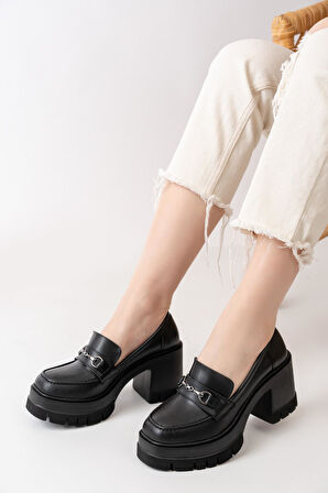 Kadın Cilt Tokalı 8 cm Yüksek Topuklu Leofer  siyah