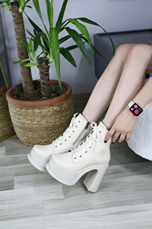 Kadın Lina Bağcık Detayı  12 cm  Platformlu Bot  Krem