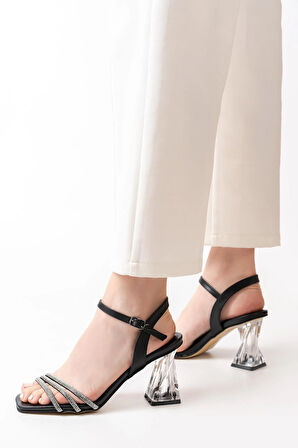 Kadın Siyah Taş Biyeli Topuklu Ayakkabı  Siyah