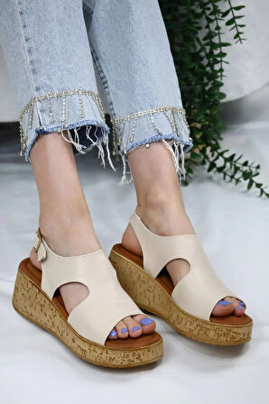 Kadın Elena Mantar Taban Ortopedik Sandelet  Bej