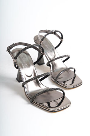 Kadın Platin Taşlı 9 cm Topuklu Abiye Ayakkabı