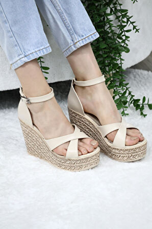 Kadın Çapraz Bantlı Dolgu Topuklu (11cm) Ayakkabı Rahat Yüksek Topuklu 700  Krem