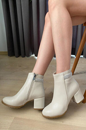 Kadın Trend Krem Arkadan Taşlı ( 6 cm ) Topuklu Oval Burun Bot