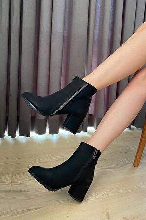 Kadın Trend Siyah Nubuk Yandan Taşlı ( 6 cm ) Topuklu Oval Burun Bot