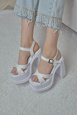 Kadın Çapraz Bantlı (12 cm) Platformlu Topuklu Ayakkabbı  Beyaz