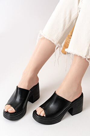 Kadın Siyah Ortopedik İç Taban Topuklu Terlik (9CM)  Siyah