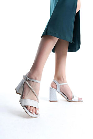 Kadın Scarlet Gümüş Simli 9 cm Kalın Topuklu Taş Detaylı Aykkabı