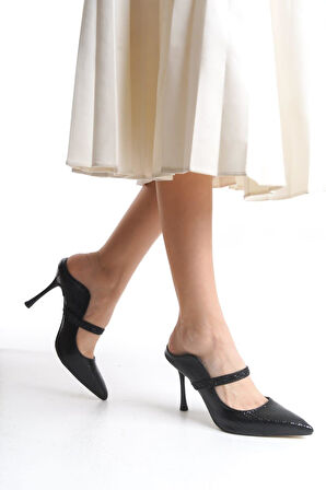 Kadın Mavera Siyah Rugan 9 Cm İnce Topuklu Sivri Burunlu Arkası Acık Tasarım Stiletto