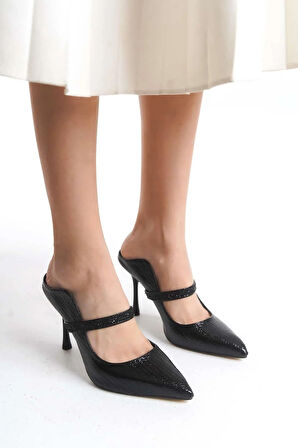 Kadın Mavera Siyah Rugan 9 Cm İnce Topuklu Sivri Burunlu Arkası Acık Tasarım Stiletto