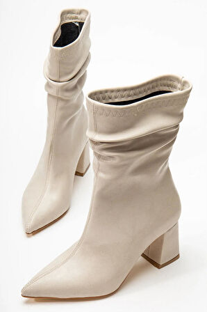 Kadın Nomire Bej Deri Büzgülü Sivri Burun Kalın Topuklu Bot