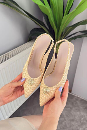 Kadın Pidare Krem Toka Detaylı Arkası Acıkı 7 cm İnce Topuklu Ayakkabı