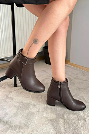 Kadın Trend Kahverengi Kare Tokalı ( 6 cm ) Topuklu Oval Burun Bot