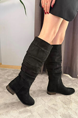 Kadın Mika Siyah Süet Düz Taban Büzgülü Diz Altı Boy Çekme Çizme