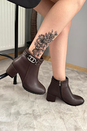 Kadın Hana Kahverengi Taşlı Tokalı ( 6 cm ) Topuklu Oval Burun Bot