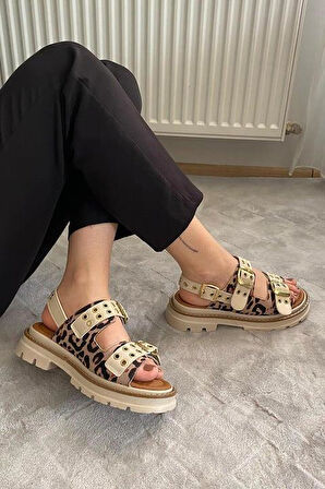 Kadın Simya Bej Leopar Çift Bantlı Kapsül Detaylı Kalın Taban Ortopedik Sandalet  Bej Leopar