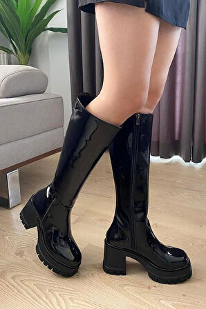Kadın Fenni Siyah Rugan  8 Cm Topuklu Yandan Fermuarlı Çizme  Siyah Rugan