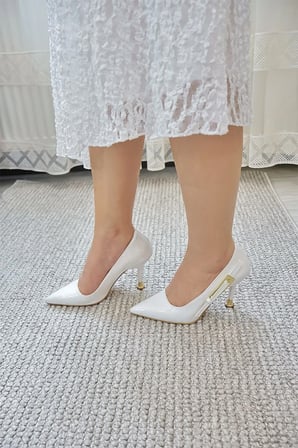 Kadın Jenny Beyaz Rugan Stiletto Topuklu Ayakkabı  