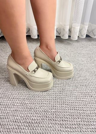 Kadın Mila Bej Kare Toka Loafer Model 12 cm Platform Topuklu Ayakkabı  
