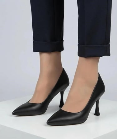 Kadın Vita Siyah Cilt Deri İnce Topuklu 9 Cm Stiletto  