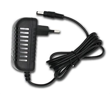 POWERMASTER PM-16736 5 VOLT - 2.5 AMPER 5.5*2.5 UÇLU PLASTİK KASA PRİZ TİPİ ADAPTÖR