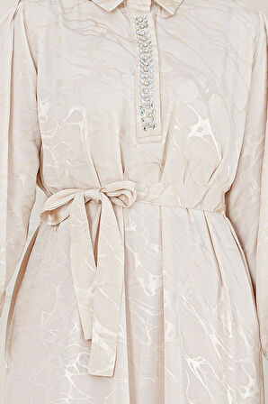 Yakası Taşlı Jakar Saten Abiye Elbise-Bej