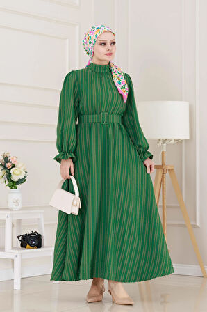 Kolu Volanlı Kemerli Henna Elbise-Yeşil