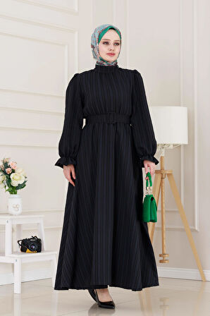 Kolu Volanlı Kemerli Henna Elbise-Siyah