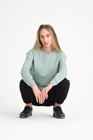 Buz Yeşili Basic Bisiklet Yaka Armalı Kadın Sweatshirt