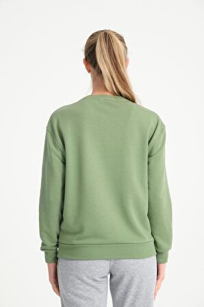 Açık Yeşil Basic Bisiklet Yaka Armalı Kadın Sweatshirt