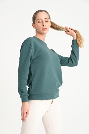 Koyu Yeşil Basic Bisiklet Yaka Armalı Kadın Sweatshirt