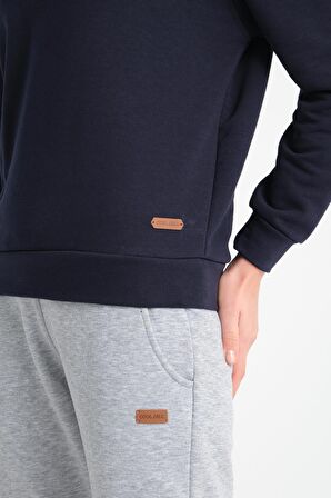 Koyu Lacivert  Basic Bisiklet Yaka Armalı Kadın Sweatshirt